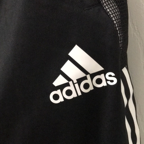 Adidas Aeroready Half Pant - Picture 4 of 9